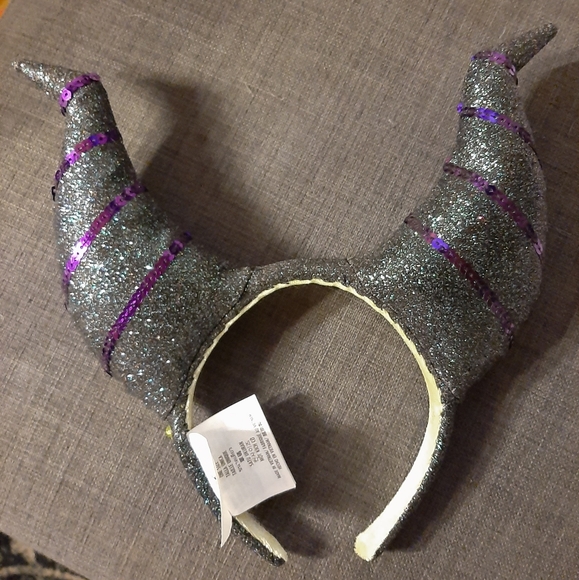 Maleficent headband, one size. - Picture 2 of 4